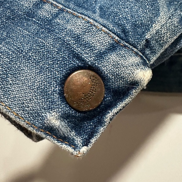 Vintage 1970s Kids Wrangler Denim Trucker Jean Jacket. Copper Logo Buttons. - Picture 11 of 14